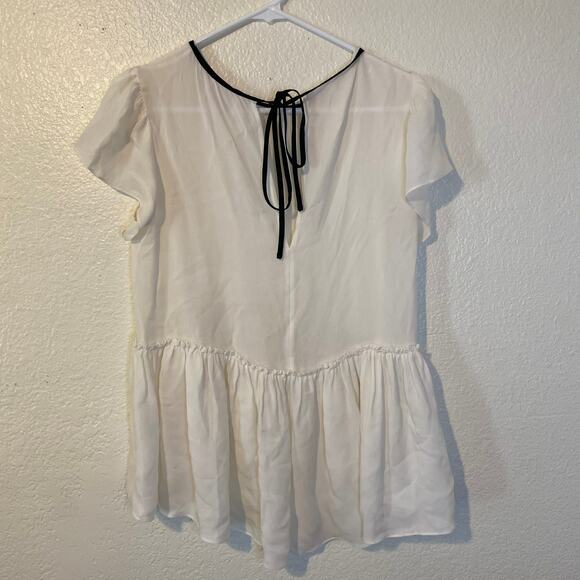 Cinq a Sept White & Black Trim Tie Back Silk Babydoll Peplum Blouse Size Small - Picture 2 of 5